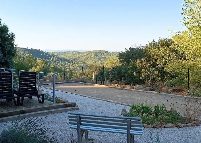 Rez De Villa Au Calme Piscine Chauffee, Terrain Petanque