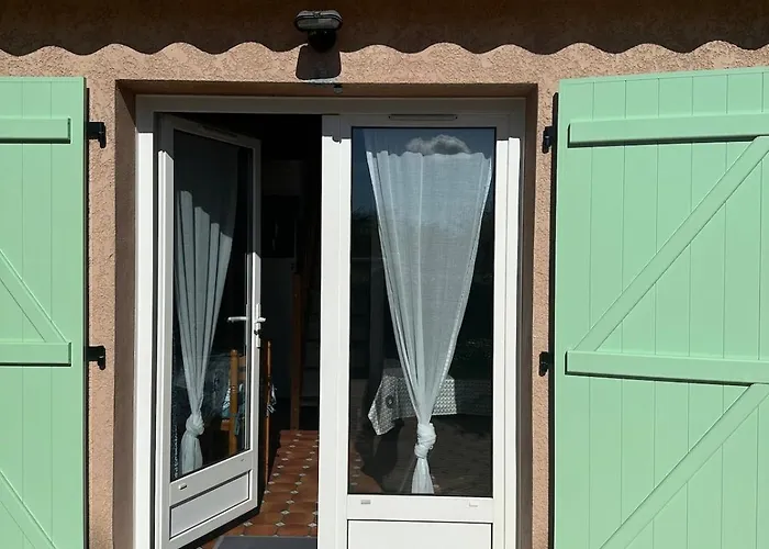 Compact Vacation House In Vidauban